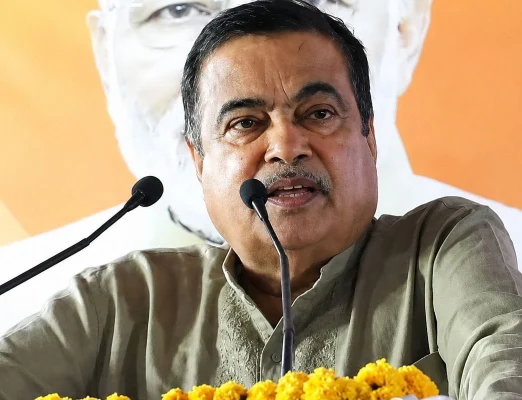 कोटा-ग्वालियर-इटावा अटल एक्सप्रेस-वे की घोषणा करते नितिन गडकरी