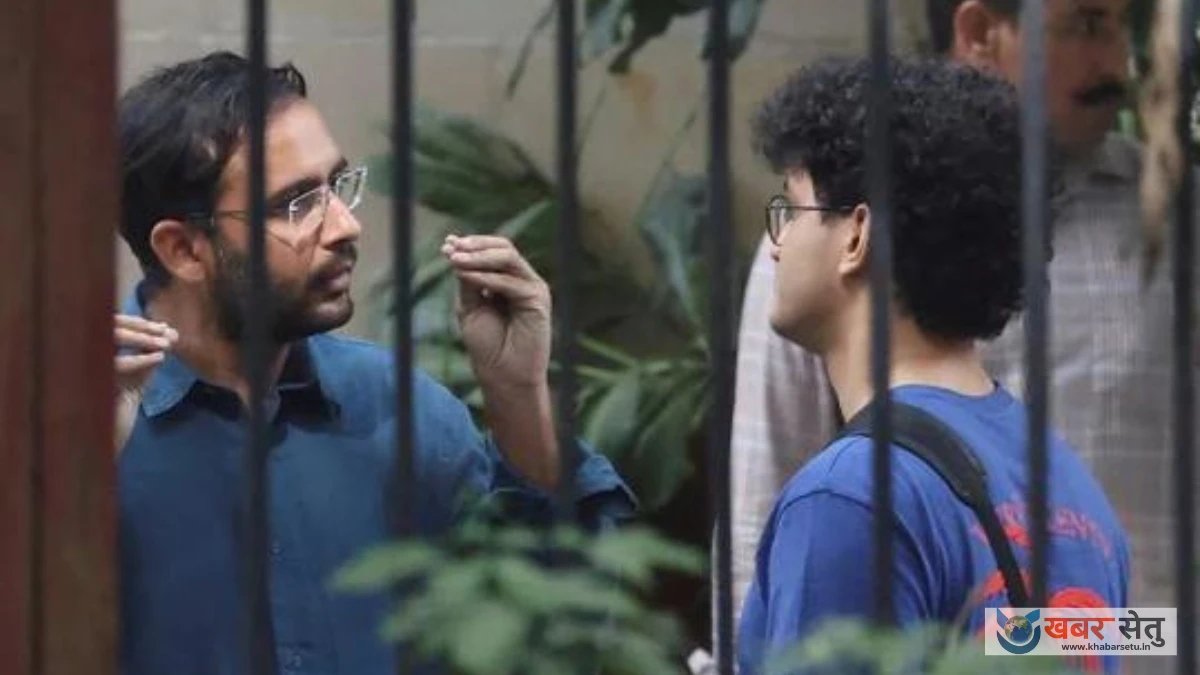 जंतर-मंतर प्रदर्शन मामले में दो नेताओं को न्यायिक हिरासत में भेजे जाने की खबर।